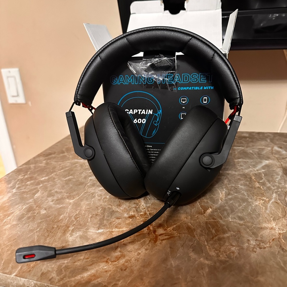 Captain 600 Gaming Headset - Black